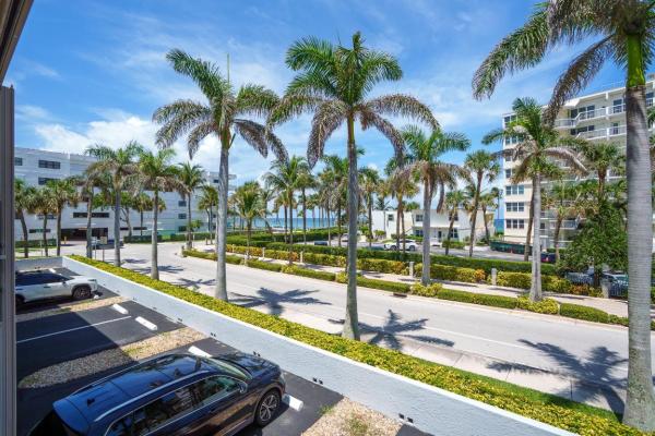 Villa Pisani, 445 SE 21st Ave #2, Deerfield Beach, Florida 33441, image 1
