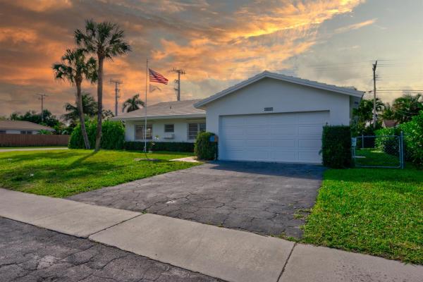 Boca Raton Square, 1299 SW 12th Ave, Boca Raton, Florida 33486, image 1