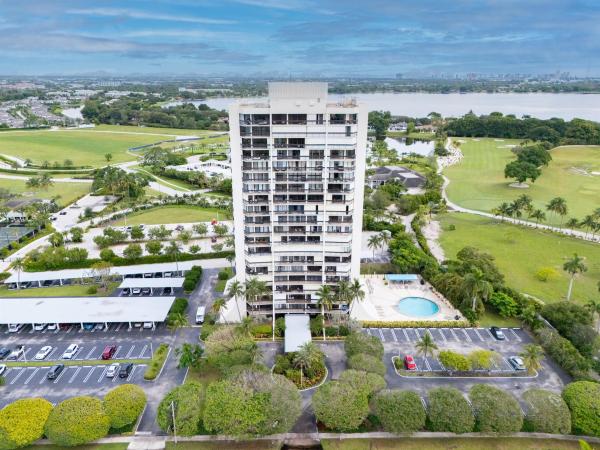 Lincoln Tower, 2400 Presidential Way #801, West Palm Beach, Florida 33401, image 1