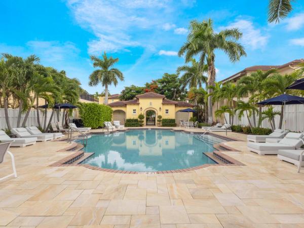52 Via Floresta Dr, Boca Raton, Florida 33487, image 1