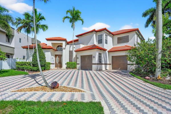 Coral Key Villas, 4830 NE 28th Ave, Lighthouse Point, Florida 33064, image 1