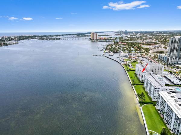 Lake Harbour Towers South, 301 Lake Shore Dr #402, Lake Park, Florida 33403, image 1