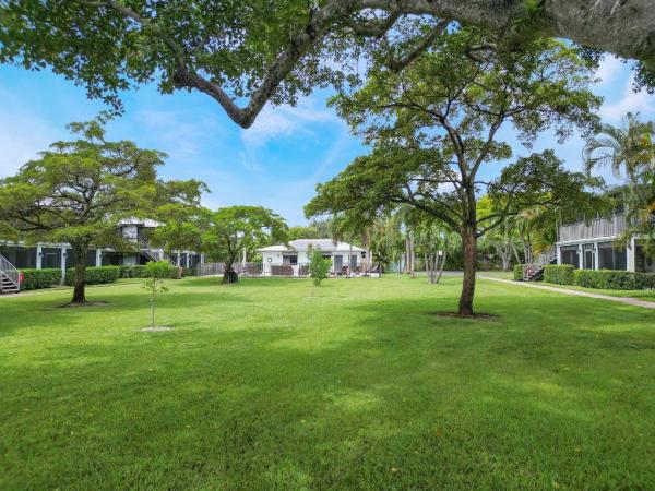 Eastview Village Square, 2920 Florida Blvd #119, Delray Beach, Florida 33483, image 1
