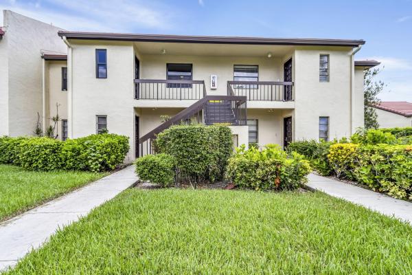 Fairways Of Boca Lago, 8535 Casa Del Lago, Boca Raton, Florida 33433, image 1