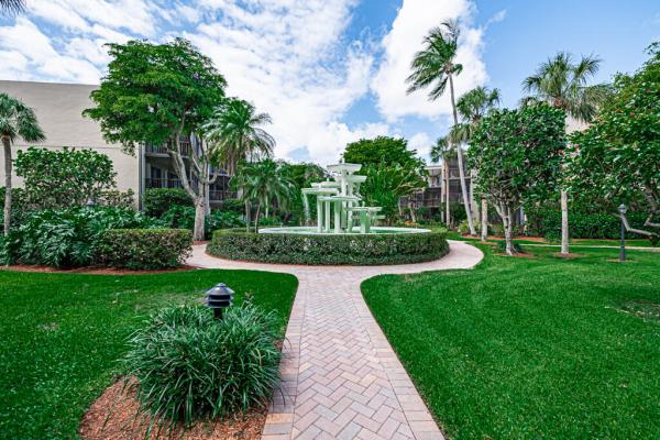 Southgate, 3605 S Ocean Blvd #312, South Palm Beach, Florida 33480, image 2