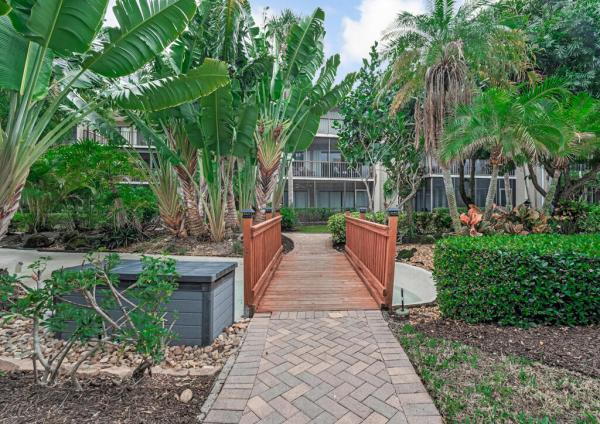 Southgate, 3605 S Ocean Blvd #312, South Palm Beach, Florida 33480, image 1