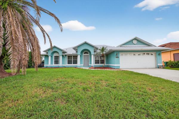 Hidden Oaks, 865 SW Abingdon Ave, Port St. Lucie, Florida 34953, image 1