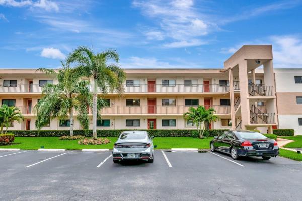 Watersedge At Lakes Of Delray, 15075 Witney Rd 212, Delray Beach, Florida 33484, image 1