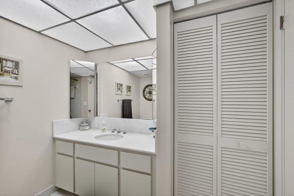 134 Brackenwood Rd, Palm Beach Gardens, Florida 33418, image 1