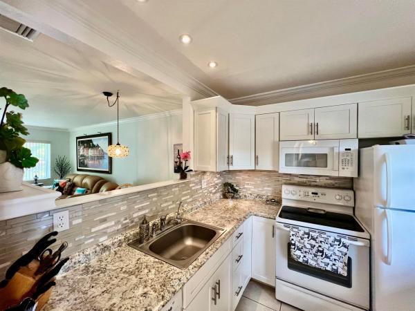 Oleander Gardens, 5161 W Oakland Park Blvd #206, Lauderdale Lakes, Florida 33313, image 1