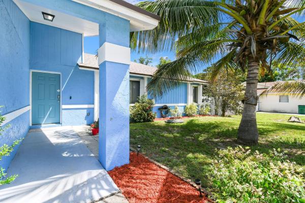 Riverview, 767 SE Chaloupe Ave, Port St. Lucie, Florida 34983, image 1