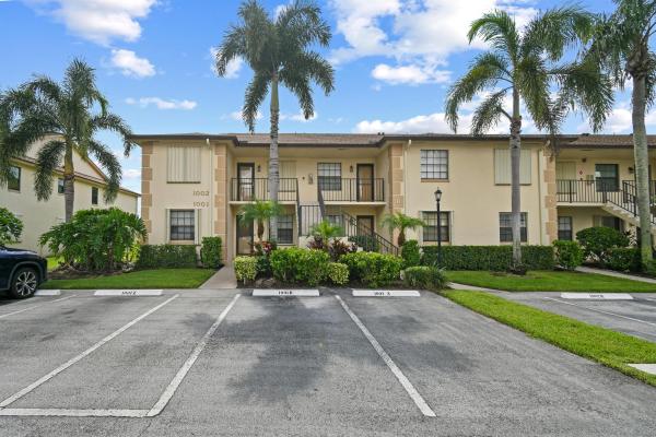 Pine Crest At Indian Creek, 1001 Pinecrest Cir #B, Jupiter, Florida 33458, image 1