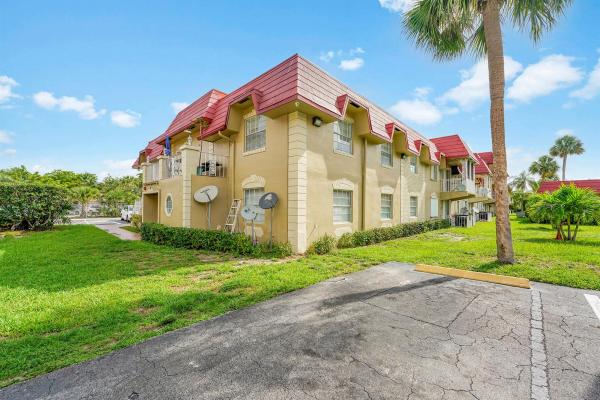 Brookfield Gardens, 495 SE 8th St 138 ##138, Deerfield Beach, Florida 33441, image 1