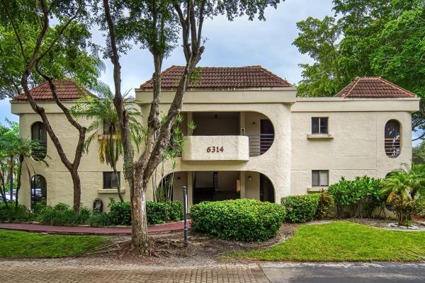 Windsong, 6314 Longboat Ln W 104, Boca Raton, Florida 33433, image 1