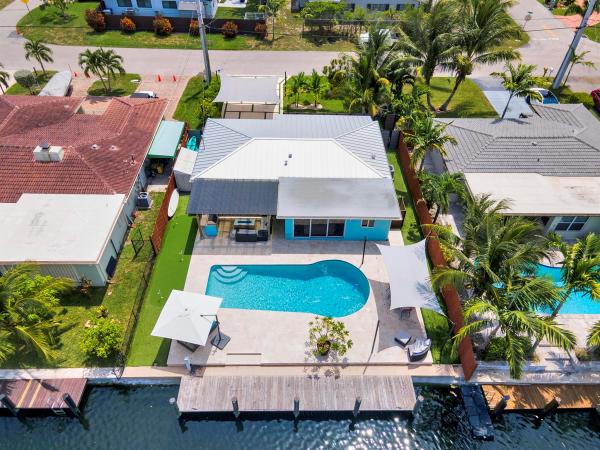 Pompano Isles, 2291 SE 15th St, Pompano Beach, Florida 33062, image 1