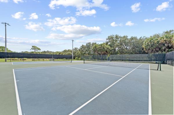 Sun Terrace At The Oaks, 6701 Geminata Oak Ct, Palm Beach Gardens, Florida 33410, image 2