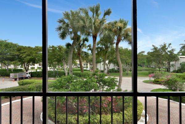 Willow Wood Midrise At Boca Country Club, 6815 Willow Wood Dr 4023, Boca Raton, Florida 33434, image 1