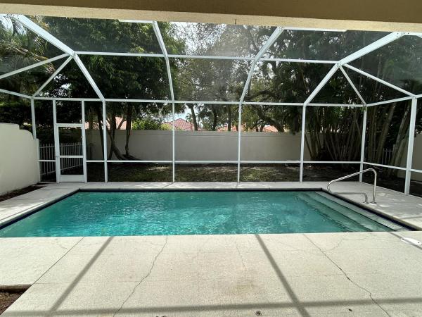 Oaks East, 108 Winter Club Ct, Palm Beach Gardens, Florida 33410, image 1