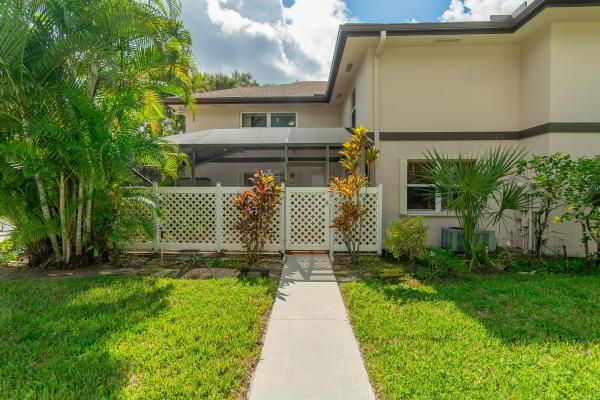 Stamford At Royal Palm Beach, 46 Essex Ct #A, Royal Palm Beach, Florida 33411, image 1