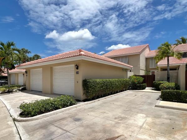 Patio Homes, 218 Old Meadow Way, Palm Beach Gardens, Florida 33418, image 1