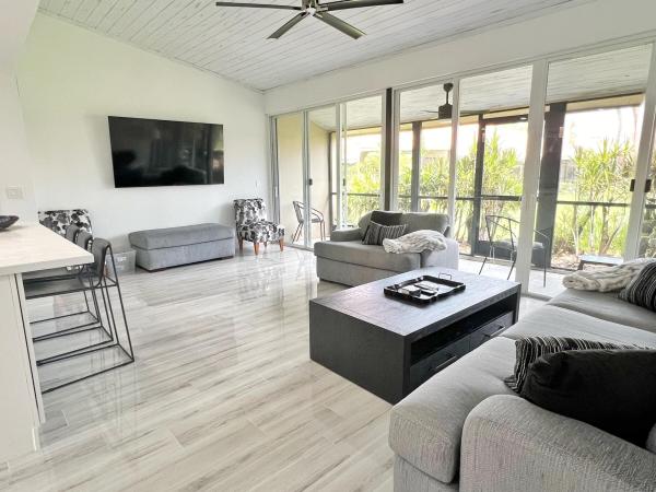 Patio Homes, 218 Old Meadow Way, Palm Beach Gardens, Florida 33418, image 1