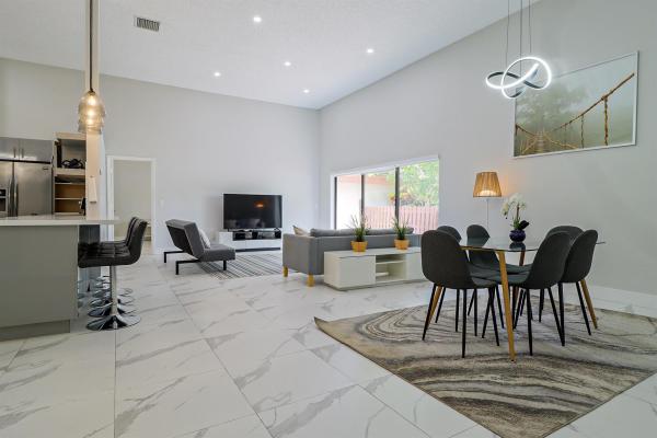 Harbourwood Villas, 605 Leslie Dr Dr, Hallandale Beach, Florida 33009, image 1