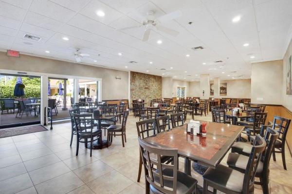 Banyan Springs Patio Villas, 10112 Marwood Pl, Boynton Beach, Florida 33437, image 2