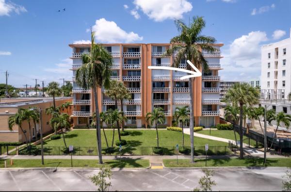 15 S Golfview Rd 501, Lake Worth, Florida 33460, image 1