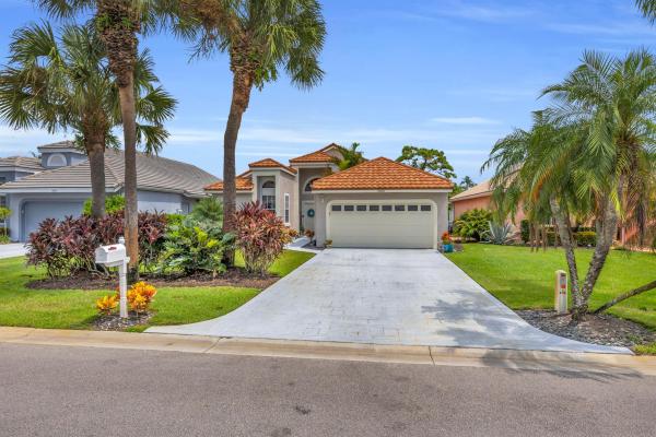 Eastpointe Country Club, 13862 Palm Grove Pl, Palm Beach Gardens, Florida 33418, image 1