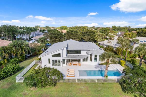 Brookside, 11166 Isle Brook Ct, Wellington, Florida 33414, image 1