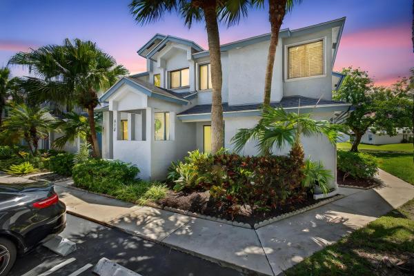 406 Harbour Pointe Way, Greenacres, Florida 33413, image 1