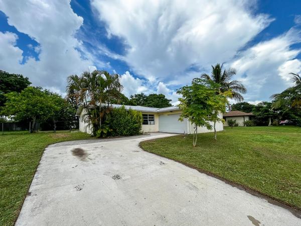 Swan Park, 106 NW Curtis St, Port St. Lucie, Florida 34983, image 1