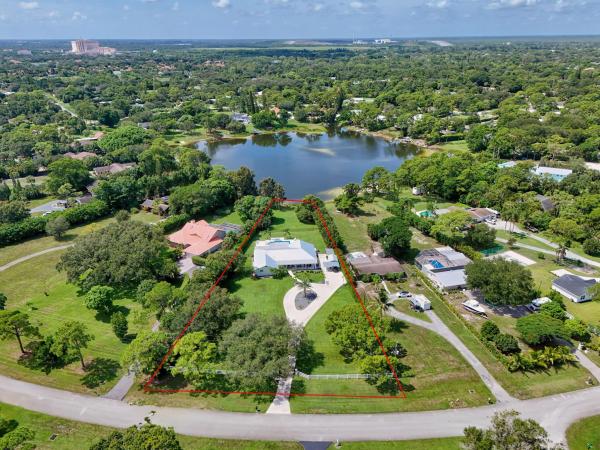 Square Lake, 4628 Square Lake Dr, Palm Beach Gardens, Florida 33418, image 1