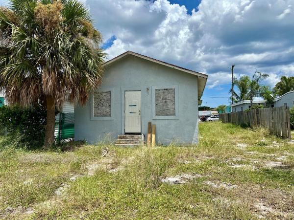 Lake Worth Town, 420 N H St, Lake Worth Beach, Florida 33460, image 1