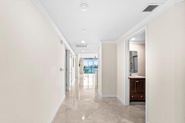 Marina Grande Club & Residences, 2650 Lake Shore Dr #703, Riviera Beach, Florida 33404, image 1