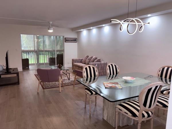 Huntington Lakes 5, 7350 Kinghurst Dr 305, Delray Beach, Florida 33446, image 1