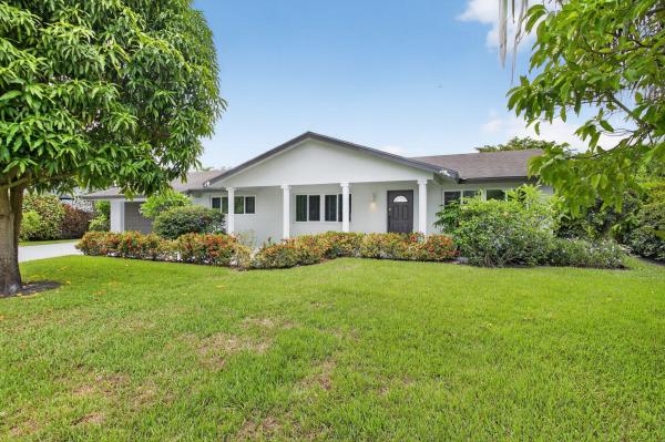 Kingsland Pines, 4599 Brady Blvd, Delray Beach, Florida 33445, image 1