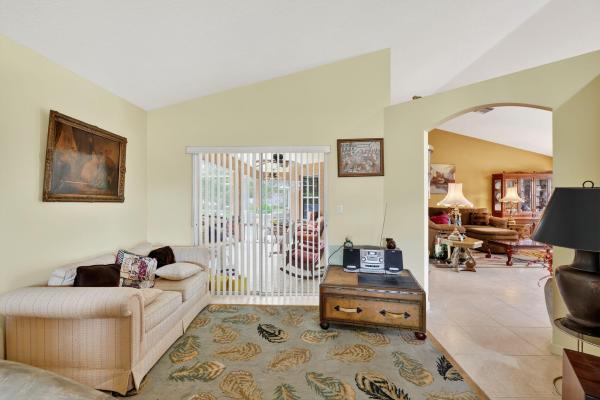 Paar Estates, 152 SW Hawthorne Cir, Port St. Lucie, Florida 34953, image 1