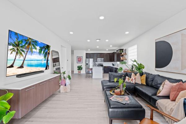 Oak Haven, 9160 Wrangler Dr, Lake Worth, Florida 33467, image 2