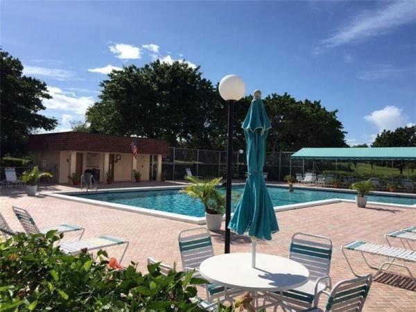 Boca Teeca, 6300 NW 2nd Ave #305, Boca Raton, Florida 33487, image 1