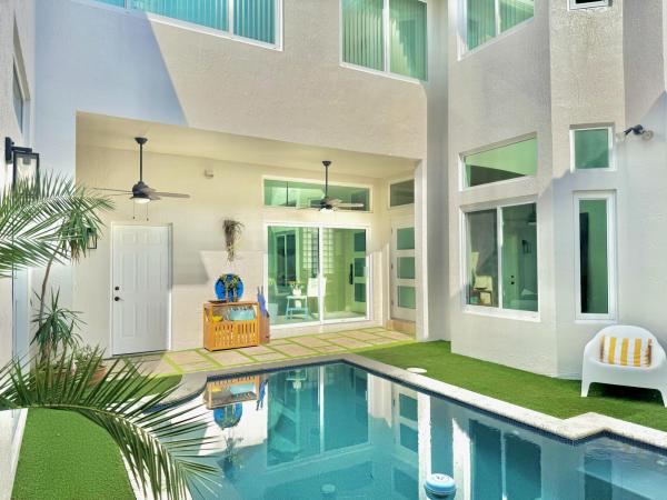West Lake Village, 1087 Satinleaf St, Hollywood, Florida 33019, image 1