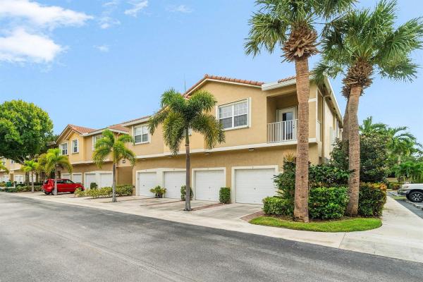 Tequesta Trace, 112 Lighthouse Cir #D, Tequesta, Florida 33469, image 1