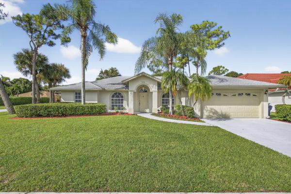 Saratoga Pines, 105 Emerald Ct, Royal Palm Beach, Florida 33411, image 1