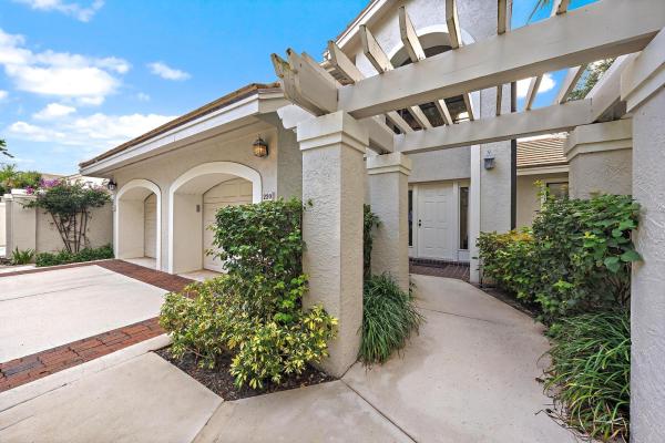 3881 Back Bay Dr #220, Jupiter, Florida 33477, image 1