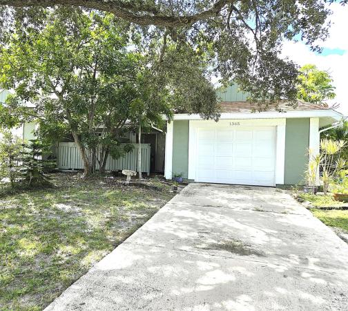 Rivergreen Villas, 1365 SE Rivergreen Cir, Port St. Lucie, Florida 34952, image 1