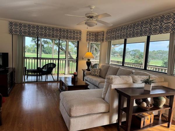 Golf Villas, 428 Brackenwood Ln, Palm Beach Gardens, Florida 33418, image 1