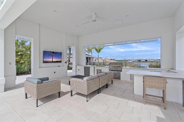 Regency At Avenir, 9991 Seagrass Way, Palm Beach Gardens, Florida 33412, image 2