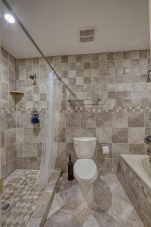 The Hills Of Inverrary, 3405 Heather Ter #51, Lauderhill, Florida 33319, image 2