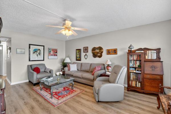 27 Fanshaw A, Boca Raton, Florida 33434, image 3