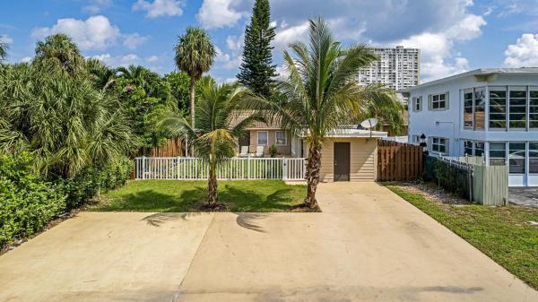 Blount Bros Pompano Beach, 3311 SE 6th St, Pompano Beach, Florida 33062, image 1